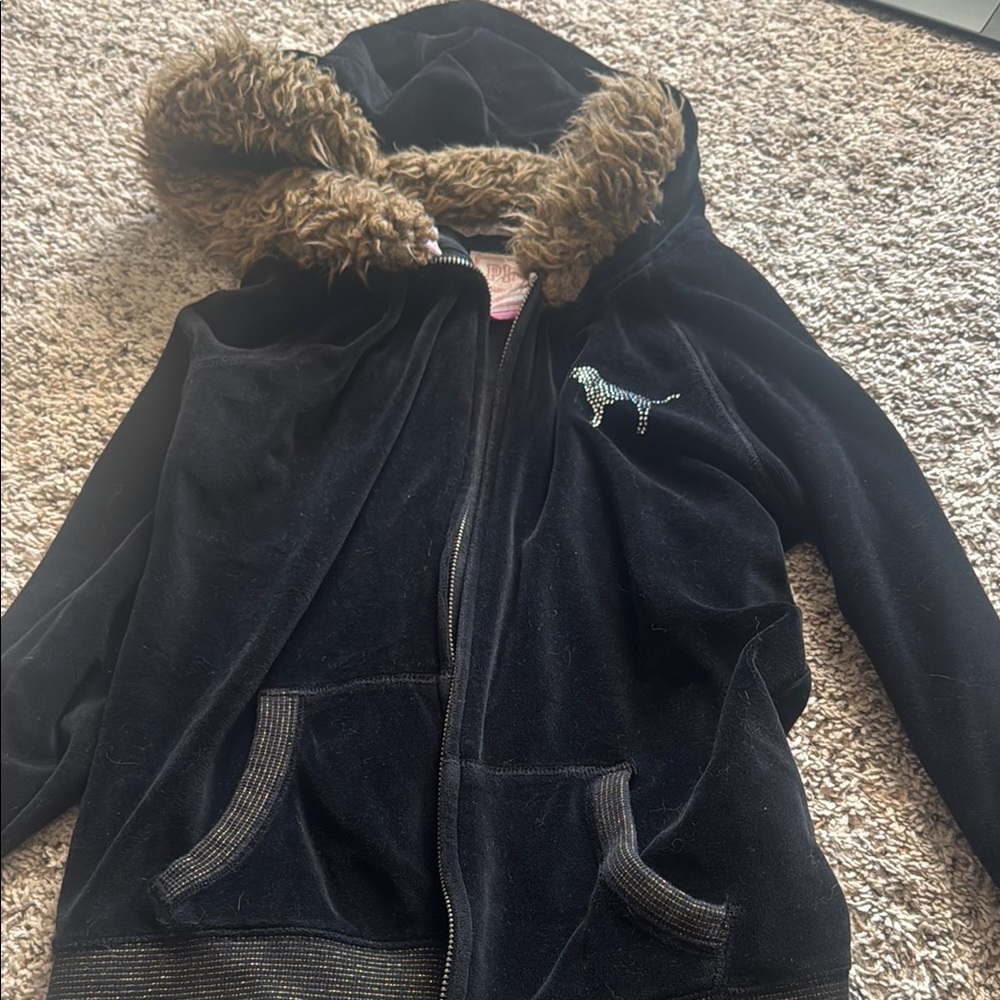 Vintage 2000s Victoria's Secret Black Hoodie with Fur Trim
